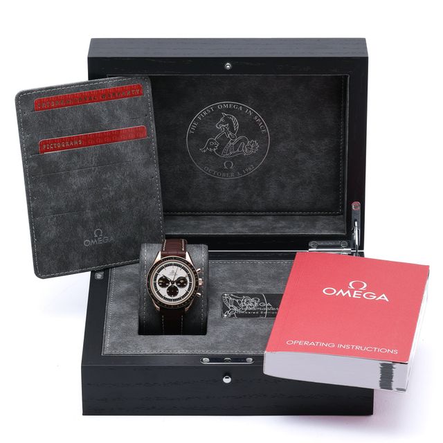 Omega Speedmaster Moonwatch 311.63.40.30.02.001 Image 6